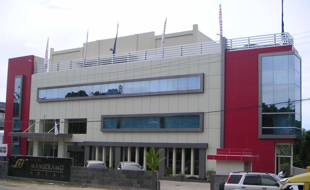 Royal Mamberamo Hotel Sorong Ngoại thất bức ảnh