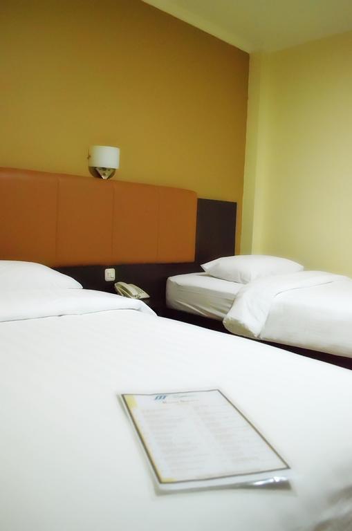 Royal Mamberamo Hotel Sorong Phòng bức ảnh