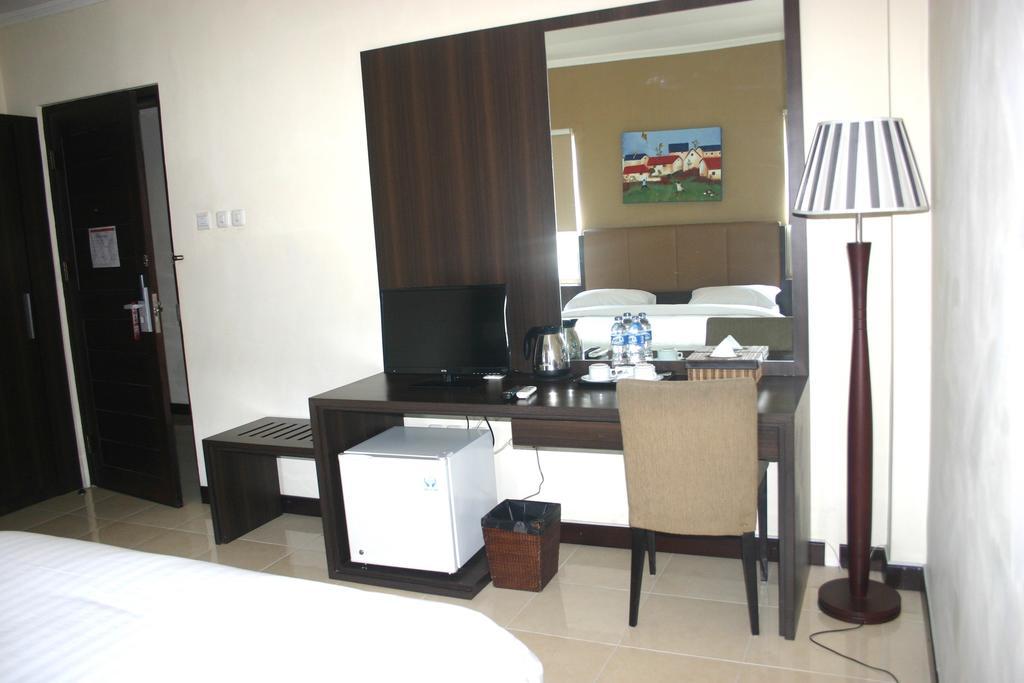 Royal Mamberamo Hotel Sorong Phòng bức ảnh