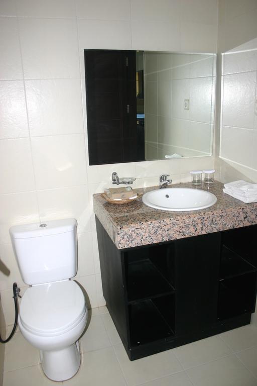 Royal Mamberamo Hotel Sorong Phòng bức ảnh