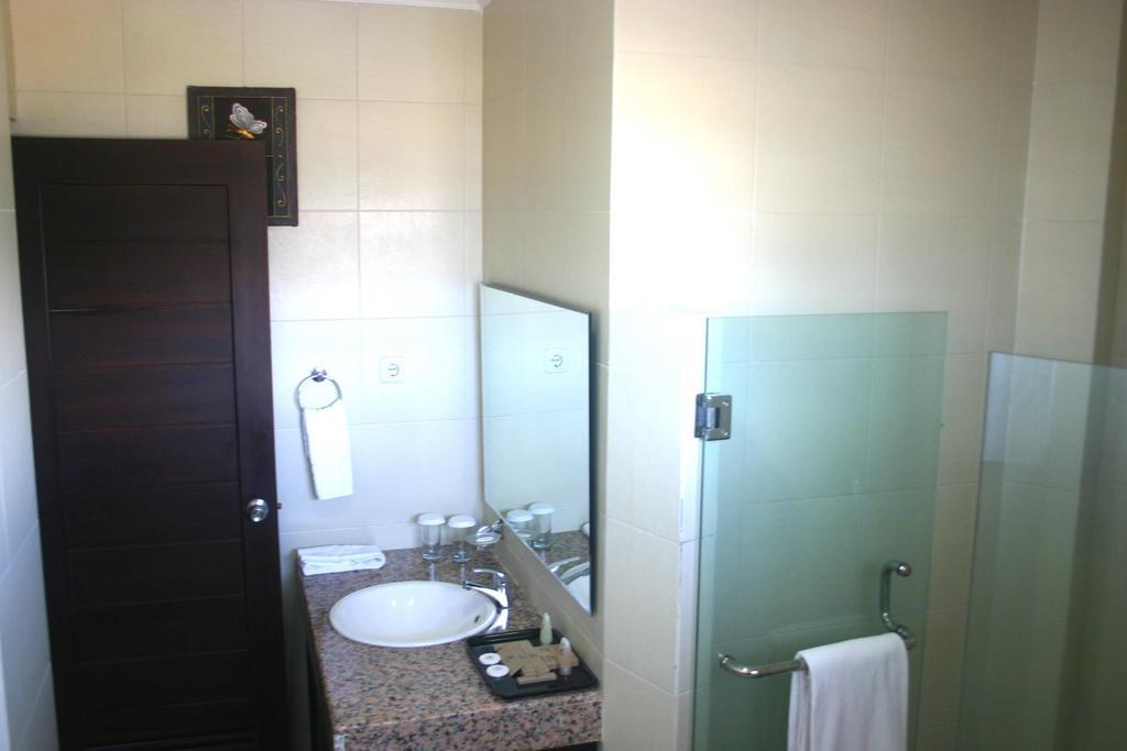 Royal Mamberamo Hotel Sorong Phòng bức ảnh