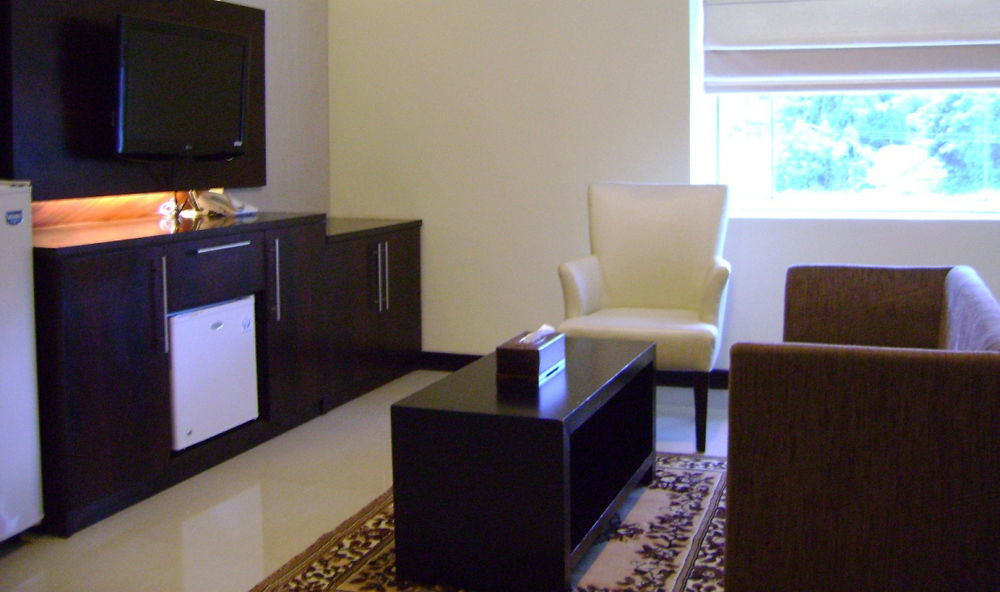 Royal Mamberamo Hotel Sorong Ngoại thất bức ảnh