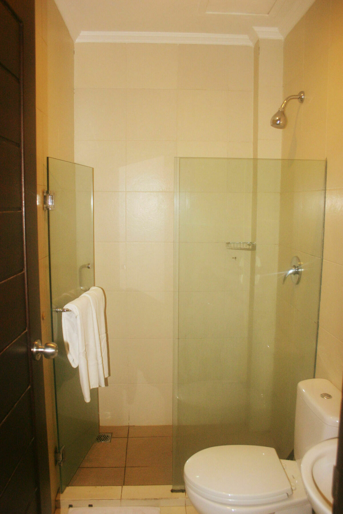 Royal Mamberamo Hotel Sorong Ngoại thất bức ảnh